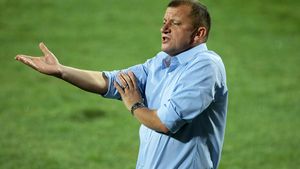 Campioana joacă pe terenul nou promovatei Ceahlăul!** Dorinel: "Și un egal ar fi bun"