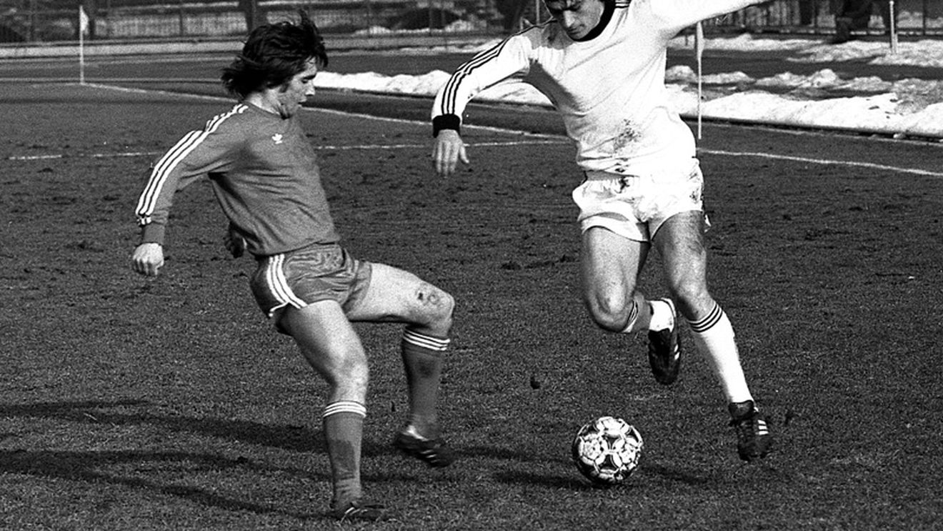 "Ca să accept un transfer,** mama a fost arestată!"