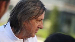 Pavel/Mălăele - Năstase/CTP 5-7**, într-un meci demonstrativ în cinstea lui Radu Beligan