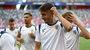 Universitatea Cluj reacționeză după ce Victor Dican s-a transferat la Farul. „Eu sper că nu vom ajunge la Comisii. Acolo FC Botoșani va pierde clar. Voi încerca să mai discutăm! Câte procente dețin cu adevărat ardelenii" EXCLUSIV