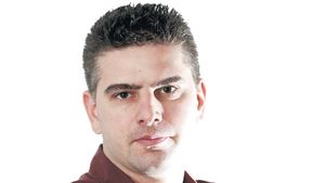 Intră la ora 14:00 pe chatul ProSport pentru a discuta cu Dan Filoti despre "Ce înseamnă să fii suporter al naționalei!"