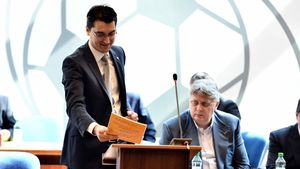 Răzvan Burleanu face legea și la LPF! „I-a cumințit pe amândoi! E om politic și va face carieră!” | EXCLUSIV ProSport LIVE