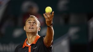 Copil e pe val! Marius s-a calificat în optimile turneului ATP de la Shenzhen