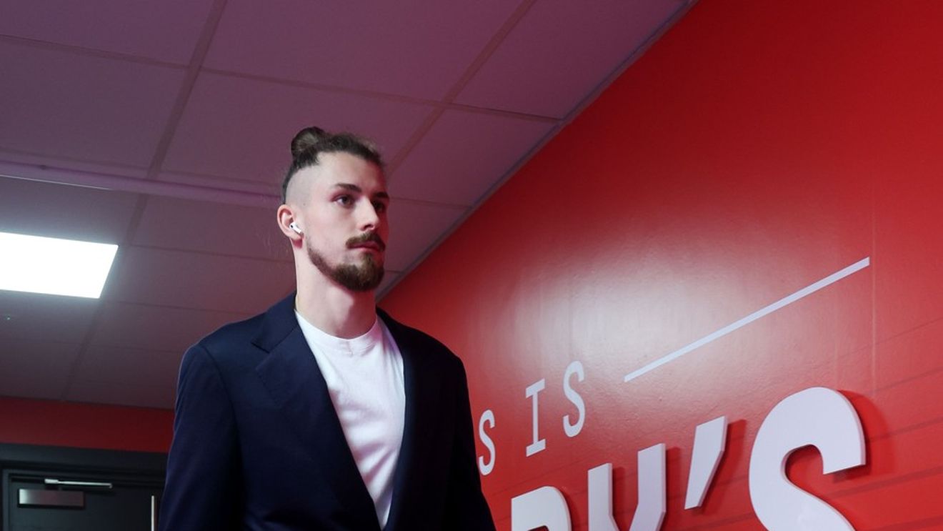 S-a terminat! Fotbalistul transferat în acelaşi moment cu Radu Drăguşin va pleca de la Tottenham