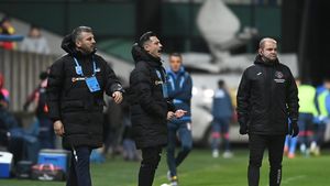 Mirel Rădoi și-a făcut praf jucătorii după remiza Universității Craiova cu Chindia: „Poate că le cer prea mult! Au fost greșeli imense!”