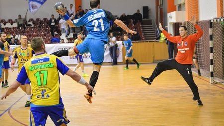 Semifinala CSM București - Turda se decide în meciul 3, după ce Potaissa a câștigat pe teren propriu cu 29-27. Bogdan Vasiliu: "Ă‚sta e respectul unora pentru ce am realizat"