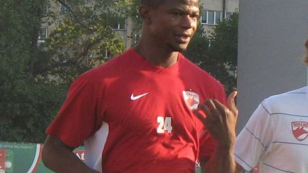 Steaua a vrut să "îl fure" pe Julio Cesar de la Dinamo!