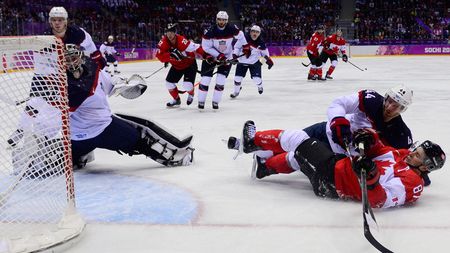 Canada a învins SUA, Obama a pierdut pariul cu premierul țării "frunzei de arțar" 