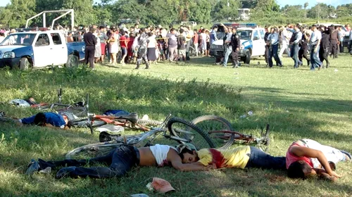 FOTO ABOMINABIL Măcel în Honduras! 14 oameni au fost mitraliați la un meci! 2 arbitri uciși