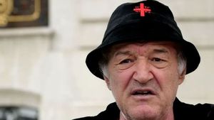 Florin Prunea are curajul să îi ia apărarea patronului FCSB și vine cu un argument indubitabil: „Gigi Becali are perfectă dreptate”. VIDEO