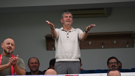 Vine provocarea supremă pentru liderul din Superliga! Ce aleg moldovenii: banii, viața sau mustața lui Valeriu Iftime? „Totul depinde de asta la FC Botoșani”. EXCLUSIV