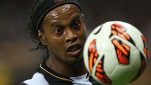 Ronaldinho a făcut accident. FOTO | Imaginea ciudată surprinsă imediat după incident. Cum arăta brazilianul