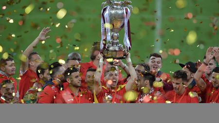 Spiritul Cupei e în revenirea lui CFR Cluj! Echipa lui Conceicao a fost condusă cu 2-0 la pauză și a câștigat trofeul după loviturile de departajare
