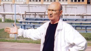 Atenție, Răzvan!** "Zicu e genial doar într-un fotbal care se joacă în viteza a doua!"