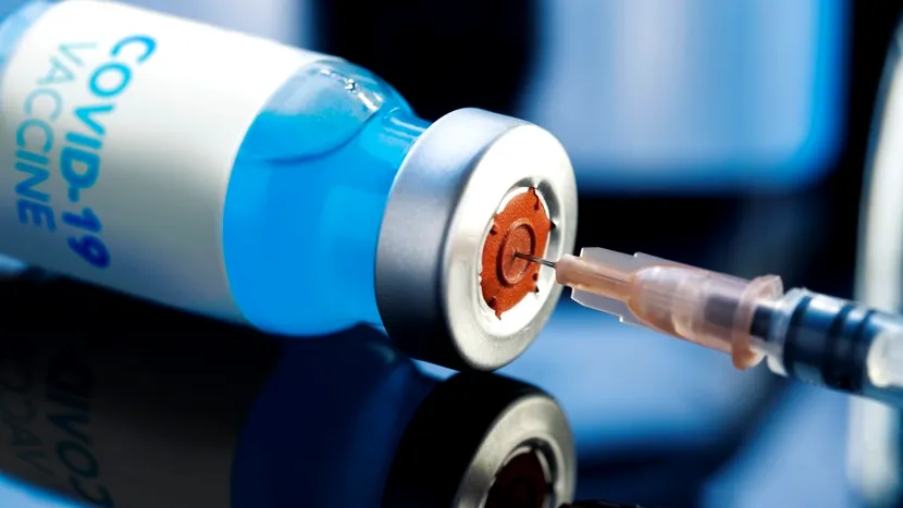 De ce Pfizer va reduce temporar livrările de vaccin anti-COVID în Europa