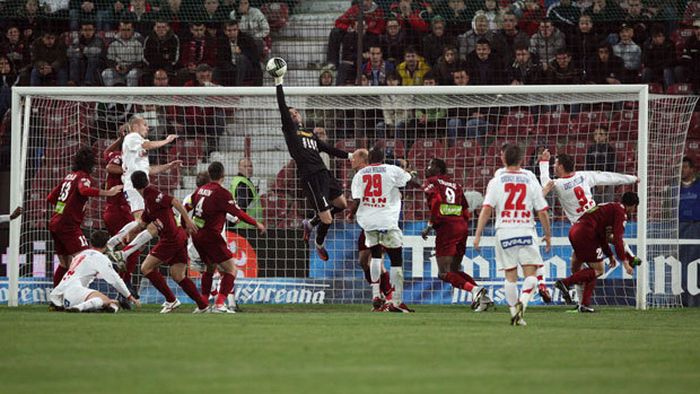 Temeri pentru "câini" înainte de derby-ul cu CFR!** Arbitru de coșmar și un complex vechi de 37 de ani
