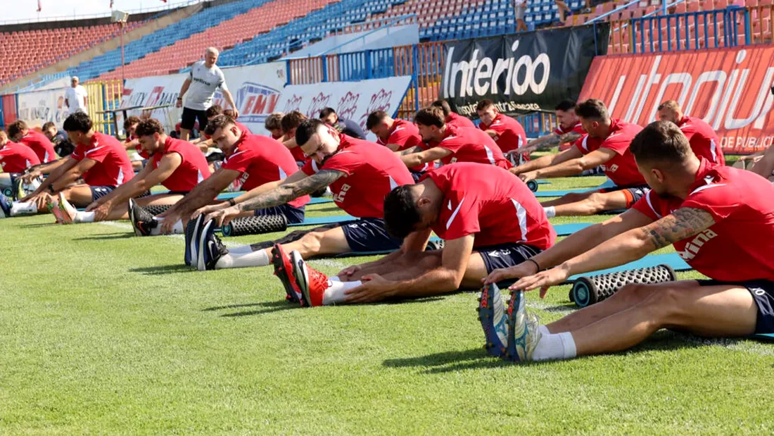 FC Bihor s-a despărțit de un jucător neutilizat de un an și jumătate și e extaziară de aducerea unui tânăr care are 15 prezențe în prima ligă până la 18 ani