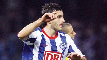 "Sunt român? Nu știam, abia am ieșit din antrenament!"