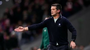 Scut în jurul românului: „Părere nepopulară: Chivu nu e Inzaghi, dar Inter era o construcție prăbuşită”