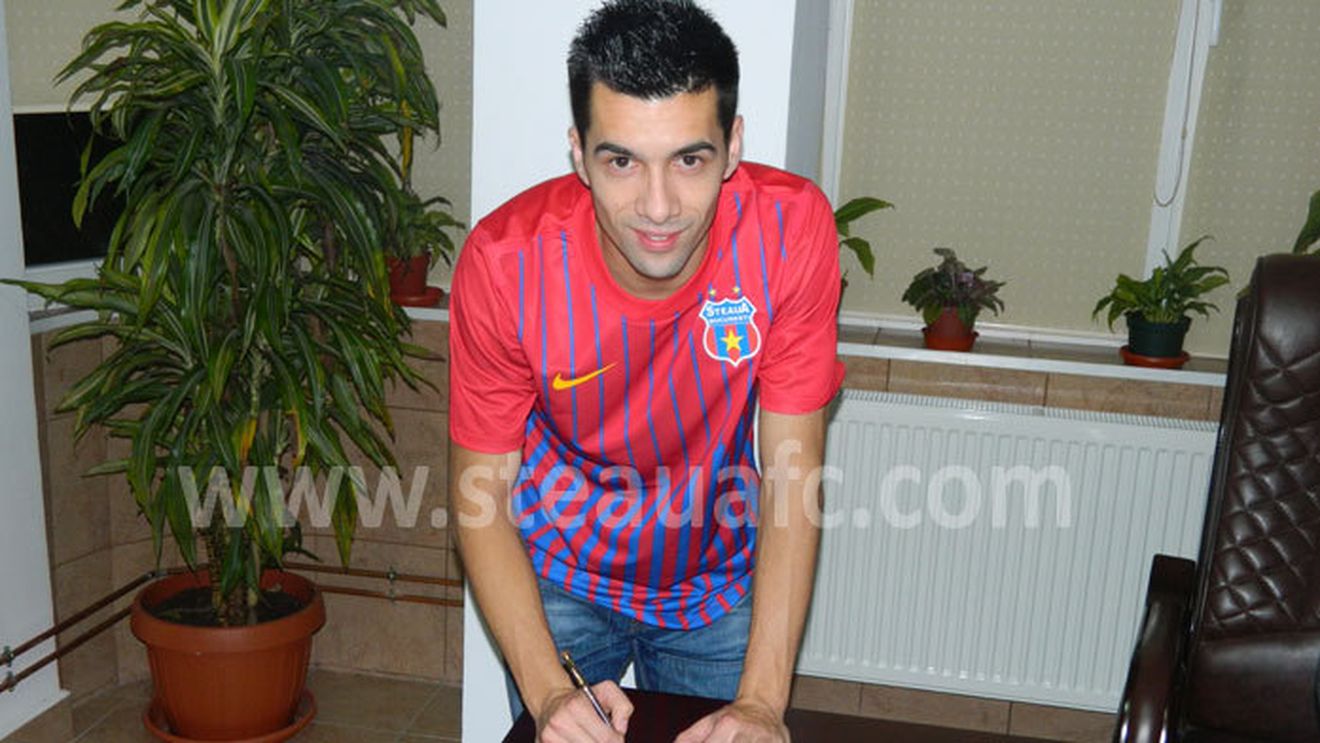 LOVITURĂ‚:** Steaua l-a luat pe Pârvulescu din curtea lui Dinamo! Vezi cât a costat și prima declarație | FOTO