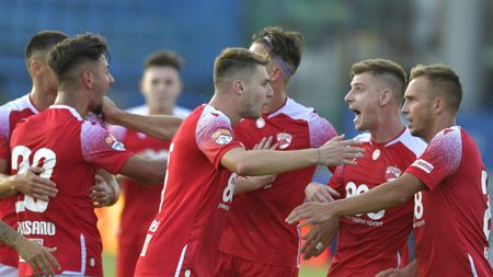 Conducerea lui Dinamo încearcă să ia presiunea de pe Ovidiu Burcă și face apel la calm în rândul fanilor: ”Trebuie să muncim, să avem încredere în proces”. ”Câinii”, încă patru achiziții după eșecul cu SC Oțelul?