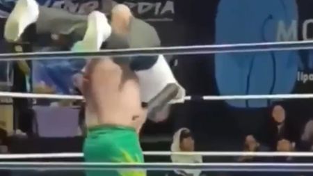 Imagini dramatice! Arbitrul s-a prăbușit în ring și a murit. Luptătorul a fost arestat
