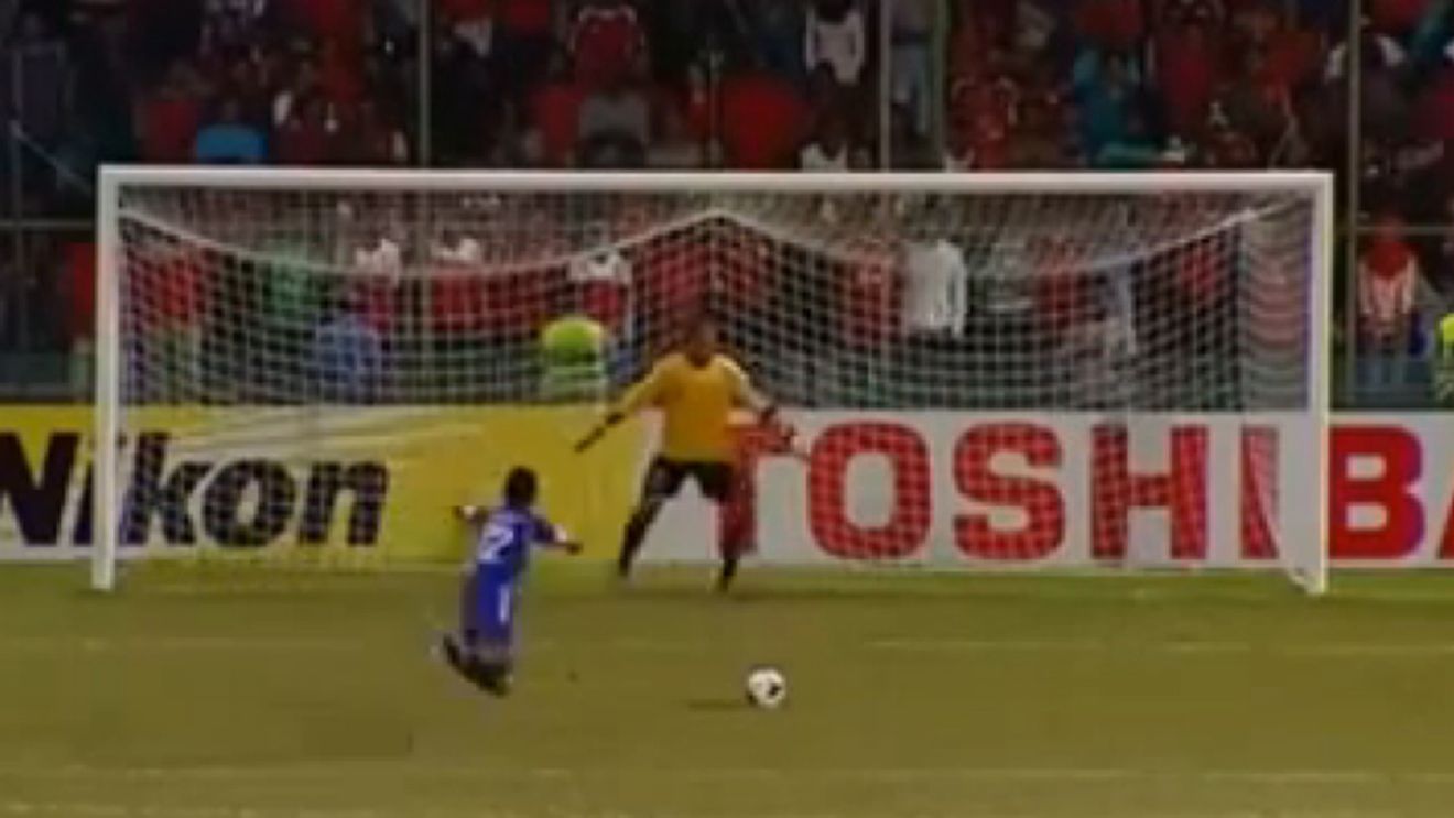 VIDEO | Fază memorabilă în finala mică a AFC Challenge Cup: cel mai amuzant penalty înscris vreodată 