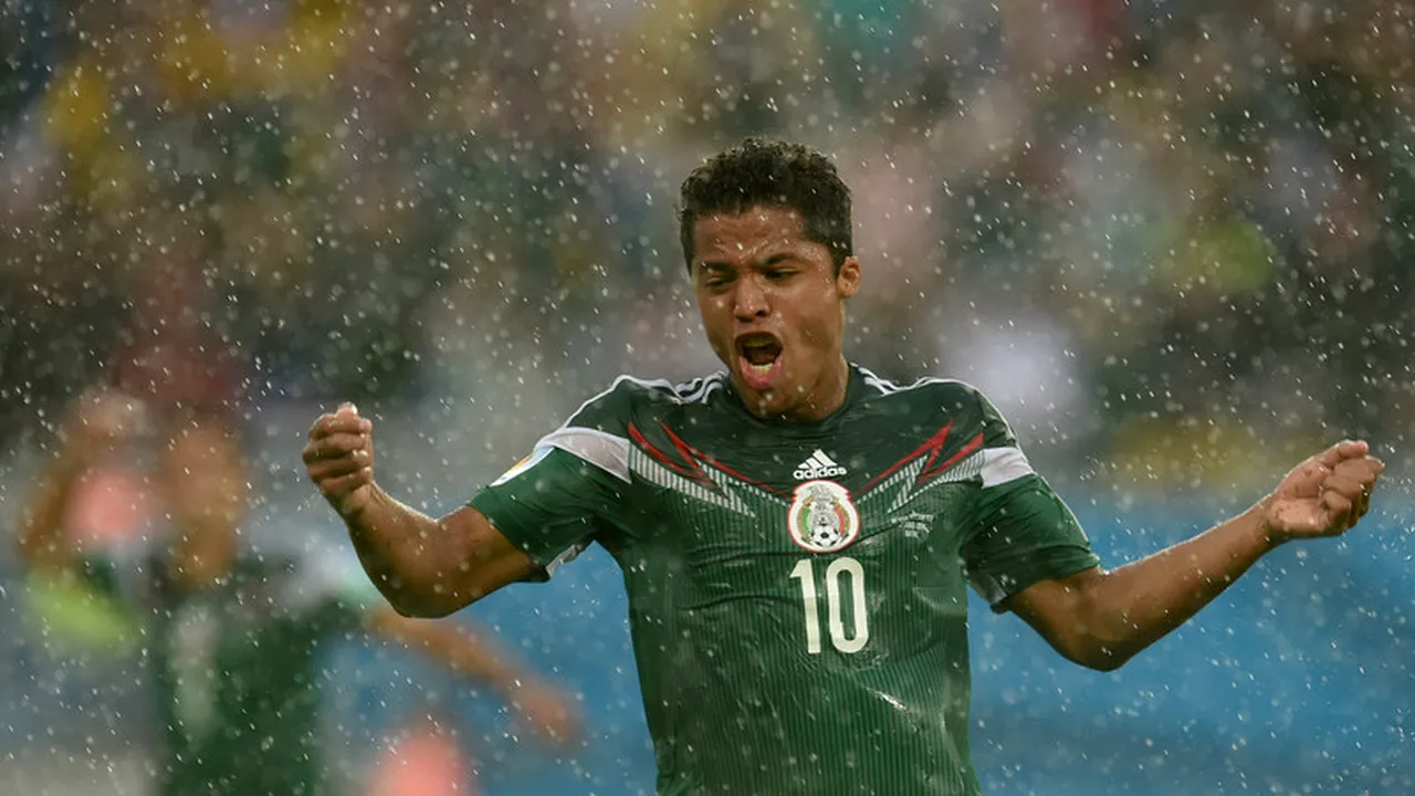 Giovani Dos Santos a fost desemnat jucătorul meciului Mexic - Camerun
