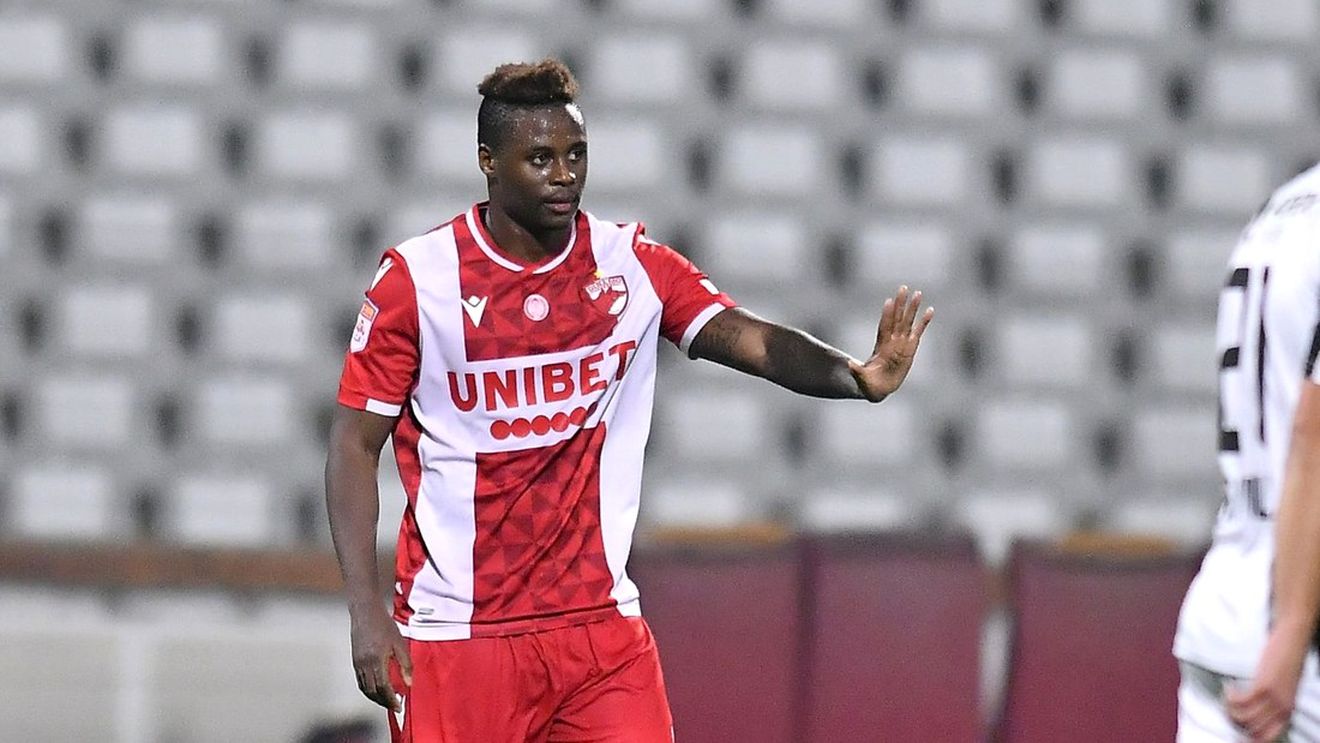 Vestiarul lui Dinamo, aruncat în aer de Magaye Gueye! Jucătorii lui Jerry Gane nu vor să-l mai vadă pe atacant. Greșeala fatală după scandalul „cocaina”