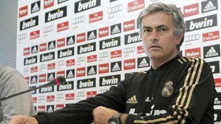 Doar dacă îi va transfera pe toți poate spera s-o învingă pe BarÃ§a!** Lista super-starurilor care ar putea ajunge la Real