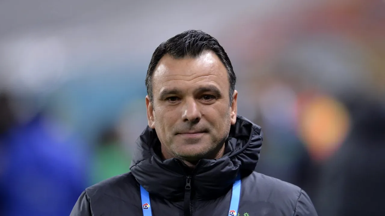 Toni Petrea, ironic la adresa suporterilor care i-au cerut demisia după FCSB - CFR Cluj. „Mie? Nu mă interesează!” De ce l-a schimbat pe Ovidiu Popescu la pauză