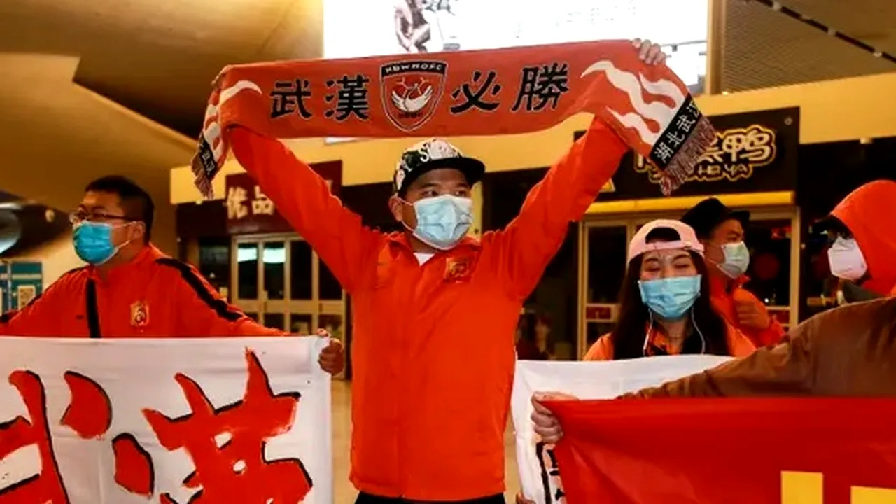 Un fotbalist face dezvăluiri din orașul de unde a pornit virusul ucigaș. „A fost ca la închisoare”. Cum arată acum viața în Wuhan