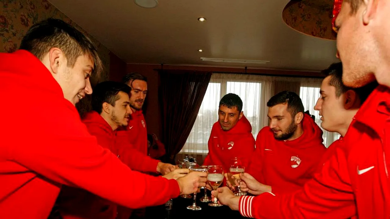 FOTO & VIDEO | Dănciulescu, alături de jucători, de ziua sa: 