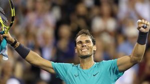 Rafa Nadal și-a păstrat trofeul Rogers Cup, după o demonstrație de forță în finala de la Montreal: trei game-uri cedate în fața jucătorului cu cele mai multe victorii pe hard în ultimii doi ani. Premieră pentru cariera ibericului, la 33 de ani