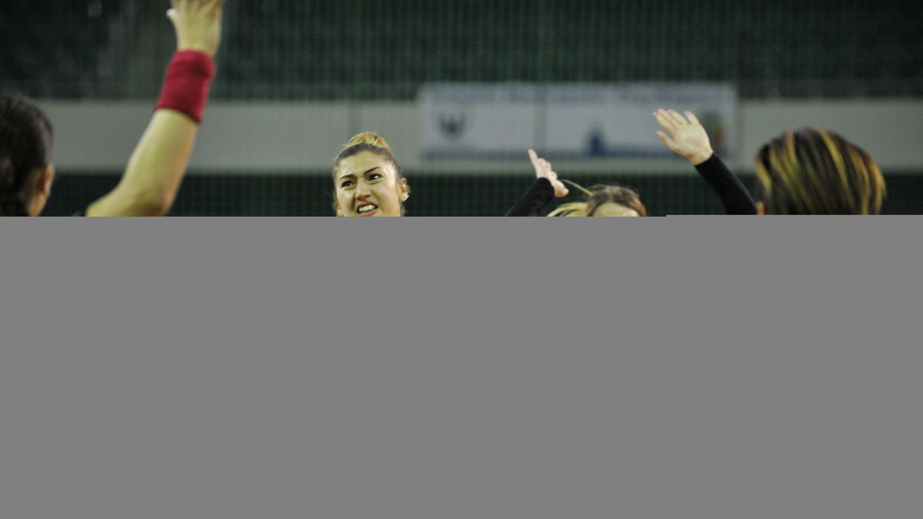 Rapid București, cea mai activă formație pe piața transferurilor + un antrenor înlocuit în pauza Ligii Naționale de handbal feminin. Miza cea mare, jucătoarele de la Corona Brașov