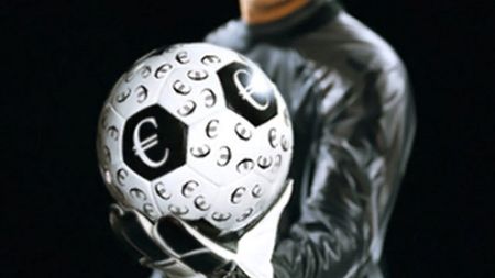 Un altfel de discurs într-o lume nebună. Starul care a vorbit deschis despre miliardele din fotbal: "Nu e normal! Nu cred că merit atâția bani. Eu am plecat de jos..."