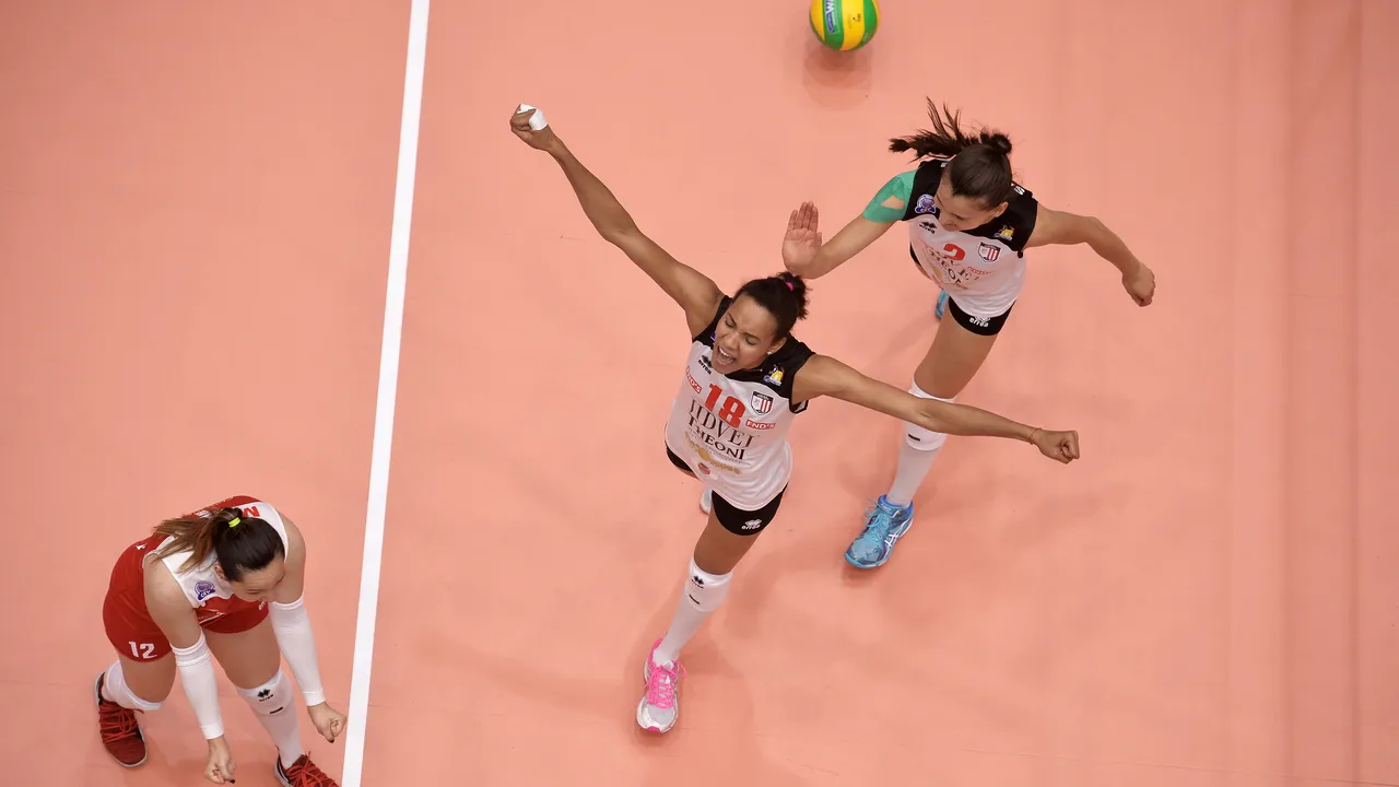 ULUITOR! CSM Volei Alba Blaj s-a calificat în finala Ligii Campionilor la volei feminin. Formația ardeleană va juca duminică pentru câștigarea trofeului cu VakifBank Istanbul, cea mai bogată echipă din lume