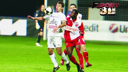 Ajutor de la "Vamă"! Dinu Gheorghe dă 'de la el' 200.000 de euro pentru Moraes!