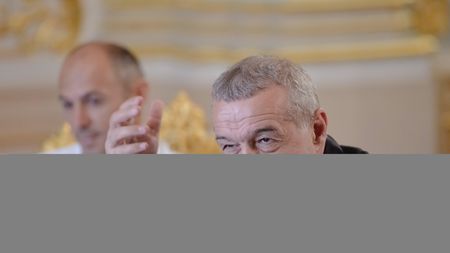 Un fost component al Generației de Aur spune lucrurilor pe nume: "Antrenor e Gigi. Nu știu de ce mai face asta"