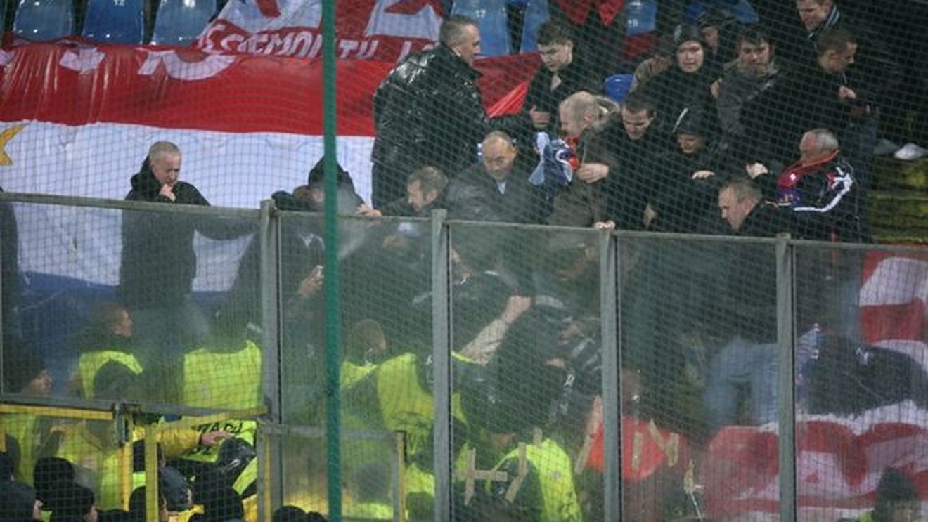 "Comportamentul imbecil al acestor indivizi este inacceptabil"**