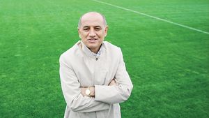 "Copos încă deține 90% din Rapid, nu 20% cum spune el"