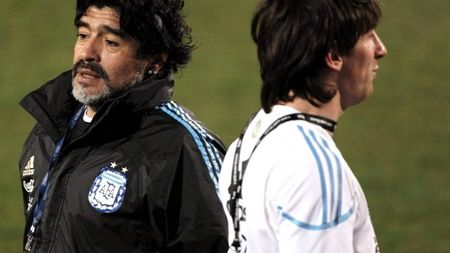 Messi "îl copiază" pe Maradona și la accidentări! VIDEO Cum s-a rupt Diego când juca la BarÃ§a!