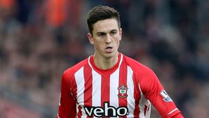 Gardoș, transferat la Southampton pe 6,8 milioane â‚¬ de la un telefon din închisoare: "Spune-i lui Ronald Koeman că îl sun de pe un număr cu 0000". Adevăr spus după cinci ani: cum l-a convins, de fapt, Ioan Becali pe managerul olandez să-l ia la echipă
