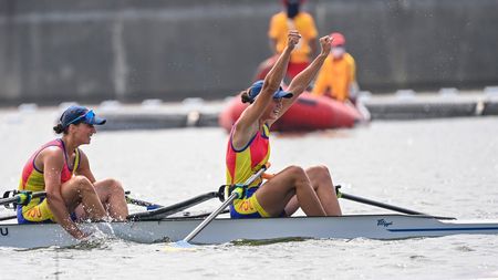 Tricoul canotoarei Simonei Radiş cu aurul de la Tokyo, vândut la licitaţie pentru 1.000 de euro. Care este destinația banilor