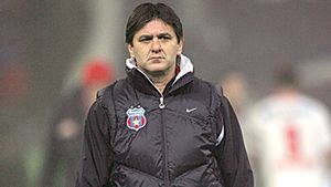 Lăcătuș, pe viață la Steaua?