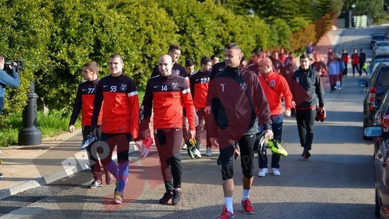 Decizia lui Reghecampf i-a înfuriat pe nemți. Steaua, taxată dur după episodul petrecut la Marbella:** "Așa ceva nu se face. Ne-au enervat rău de tot!"