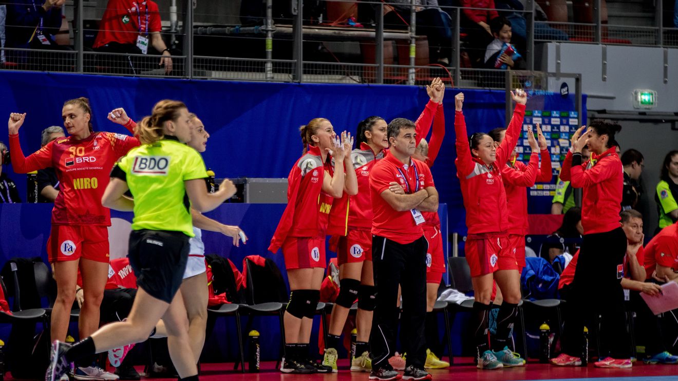 Preocupările lui Ambros Martin înaintea partidei România - Olanda. „Bineînțeles, trebuie să fim pregătiți pentru asta". Jucătoarea pentru care a insistat să o antreneze la Gyor: „Mi-a plăcut totul la ea!"