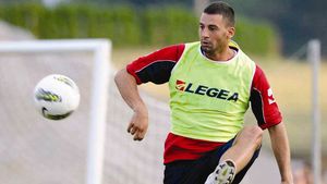 Un jucător cu 42 de meciuri în Liga 1 a făcut HAOS în cantonamentul din Turcia!** A venit rupt de beat la antrenament, șefii l-au trimis direct la reabilitare!