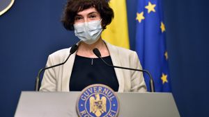 Fost fotbalist al FCSB-ului, reacție „acidă” la adresa secretarului de stat din Ministerul Sănătății: „Personalul medical stă!”