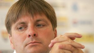 Uhrin, demis de la Timișoara! Iancu: "Știe el de ce! M-aș bucura să ajungă la Steaua!"